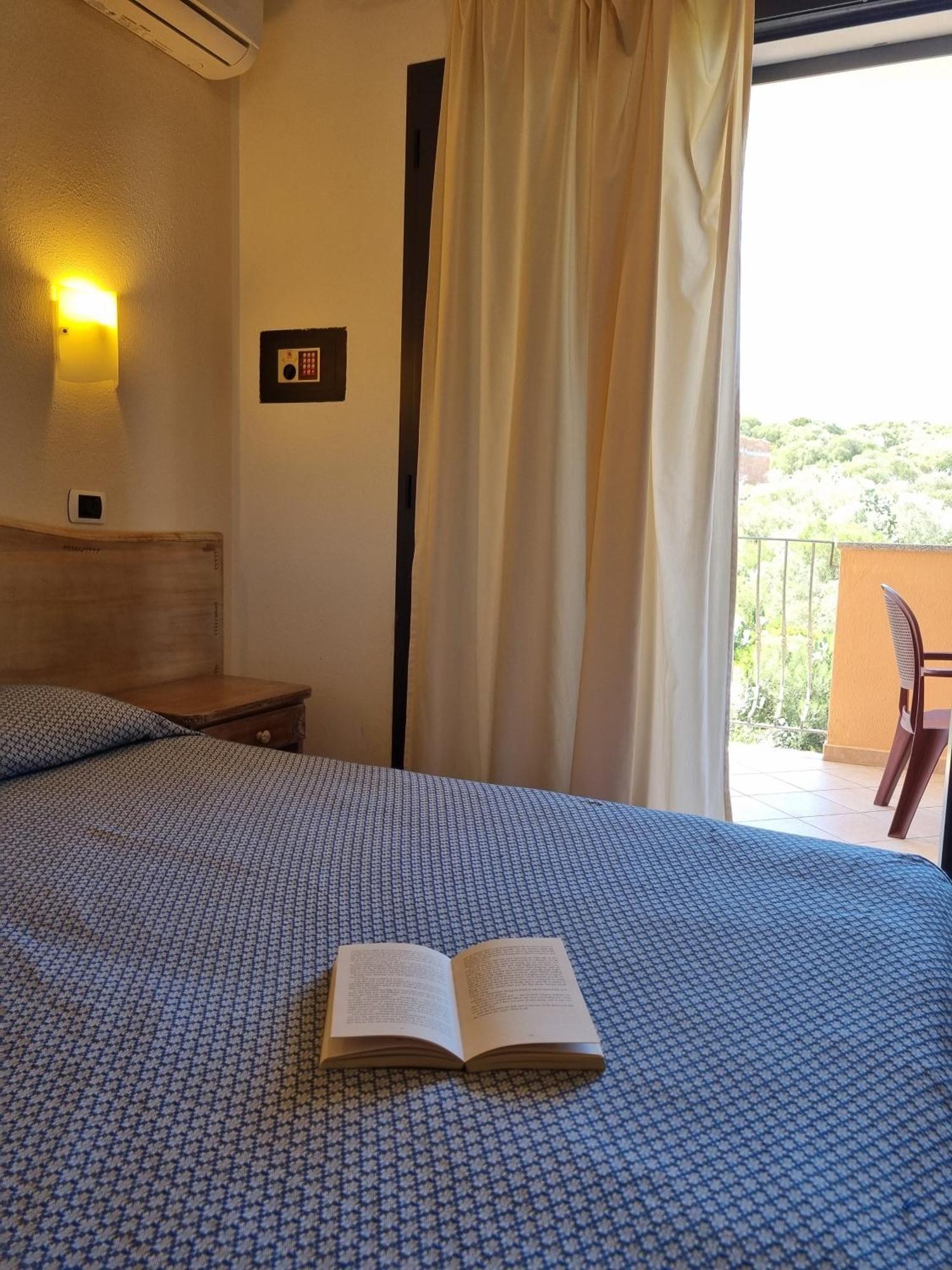 Hotel Delle Isole La Maddalena Kültér fotó