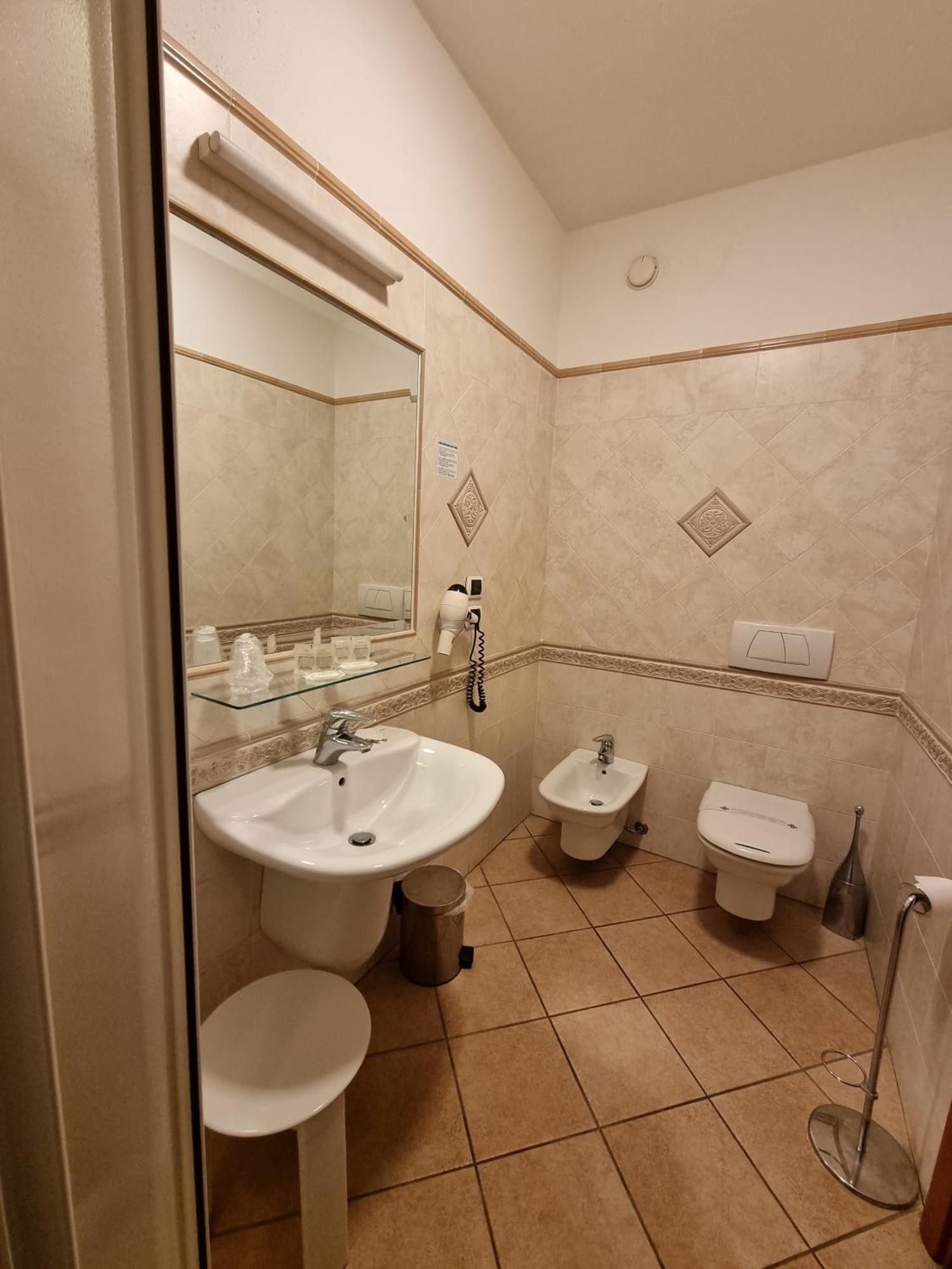 Hotel Delle Isole La Maddalena Kültér fotó