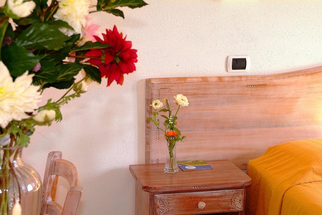 Hotel Delle Isole La Maddalena Kültér fotó